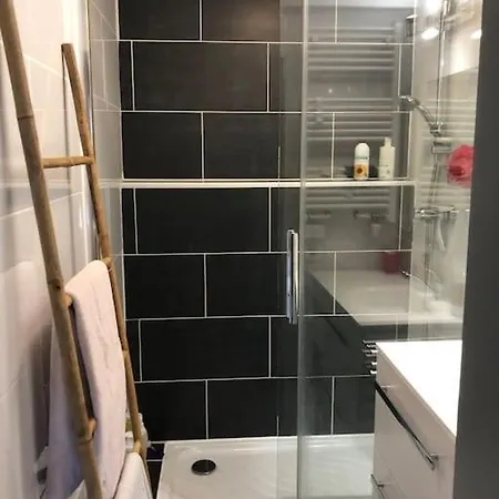 Appartement En Duplex Avec Parking Et Jardinet Bourges Extérieur photo