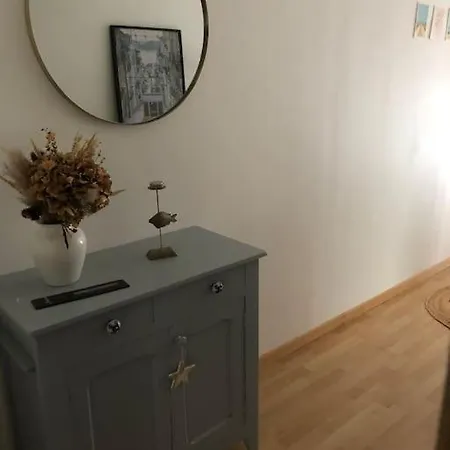 Appartement En Duplex Avec Parking Et Jardinet Bourges Extérieur photo